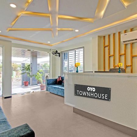 Townhouse Md Star Hotell Nagpur Exteriör bild